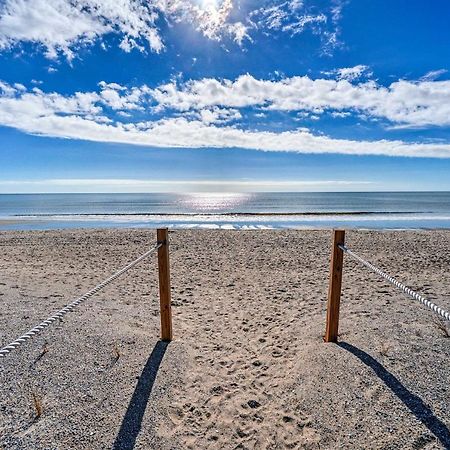 Oak Island Beachfront Condo With Community Pool Luaran gambar