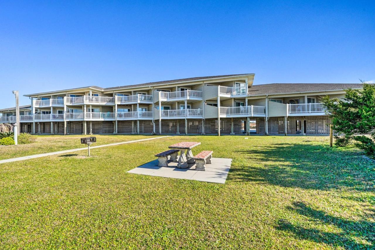 Oak Island Beachfront Condo With Community Pool Luaran gambar