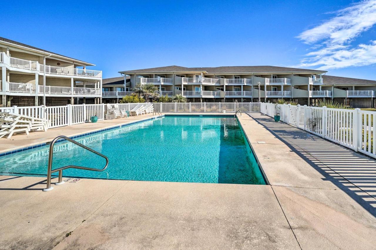 Oak Island Beachfront Condo With Community Pool Luaran gambar