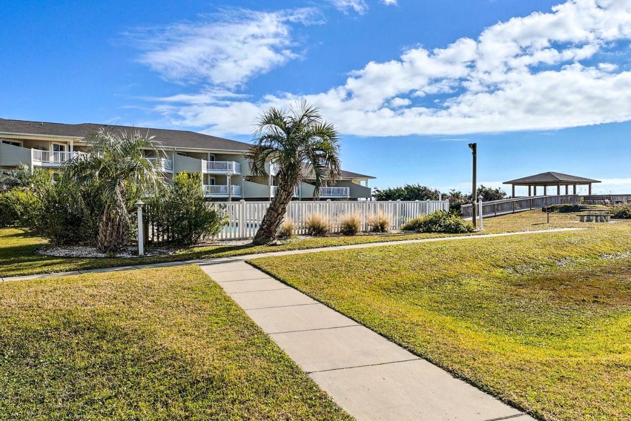 Oak Island Beachfront Condo With Community Pool Luaran gambar