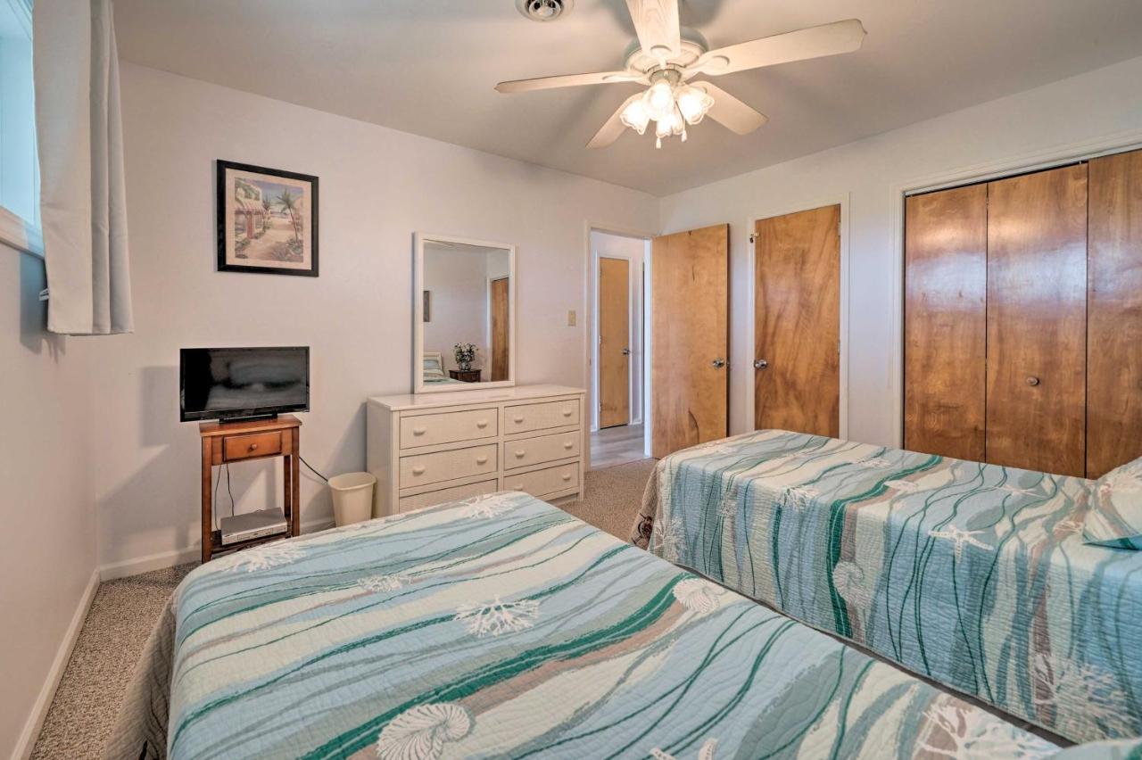 Oak Island Beachfront Condo With Community Pool Luaran gambar