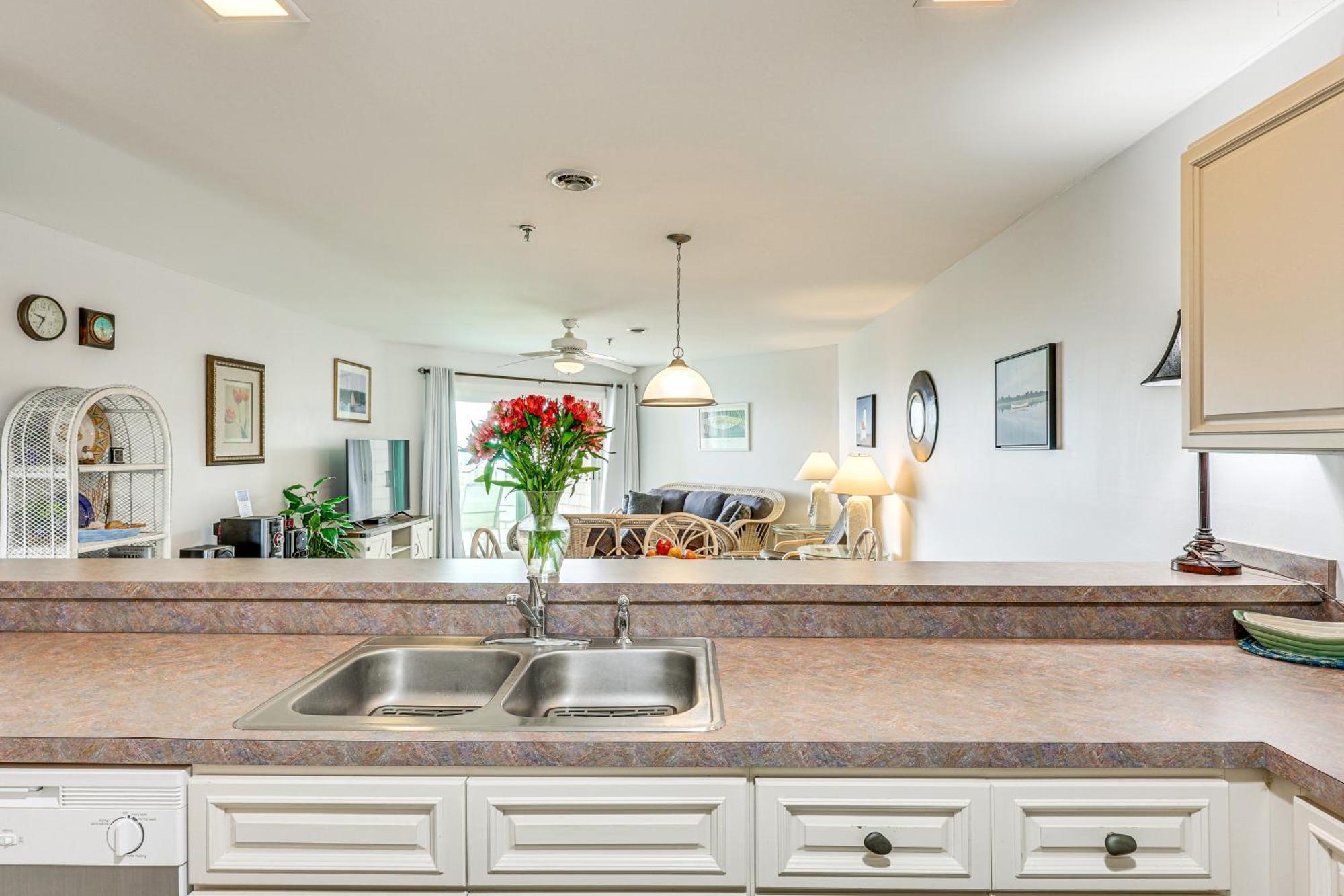 Oak Island Beachfront Condo With Community Pool Luaran gambar