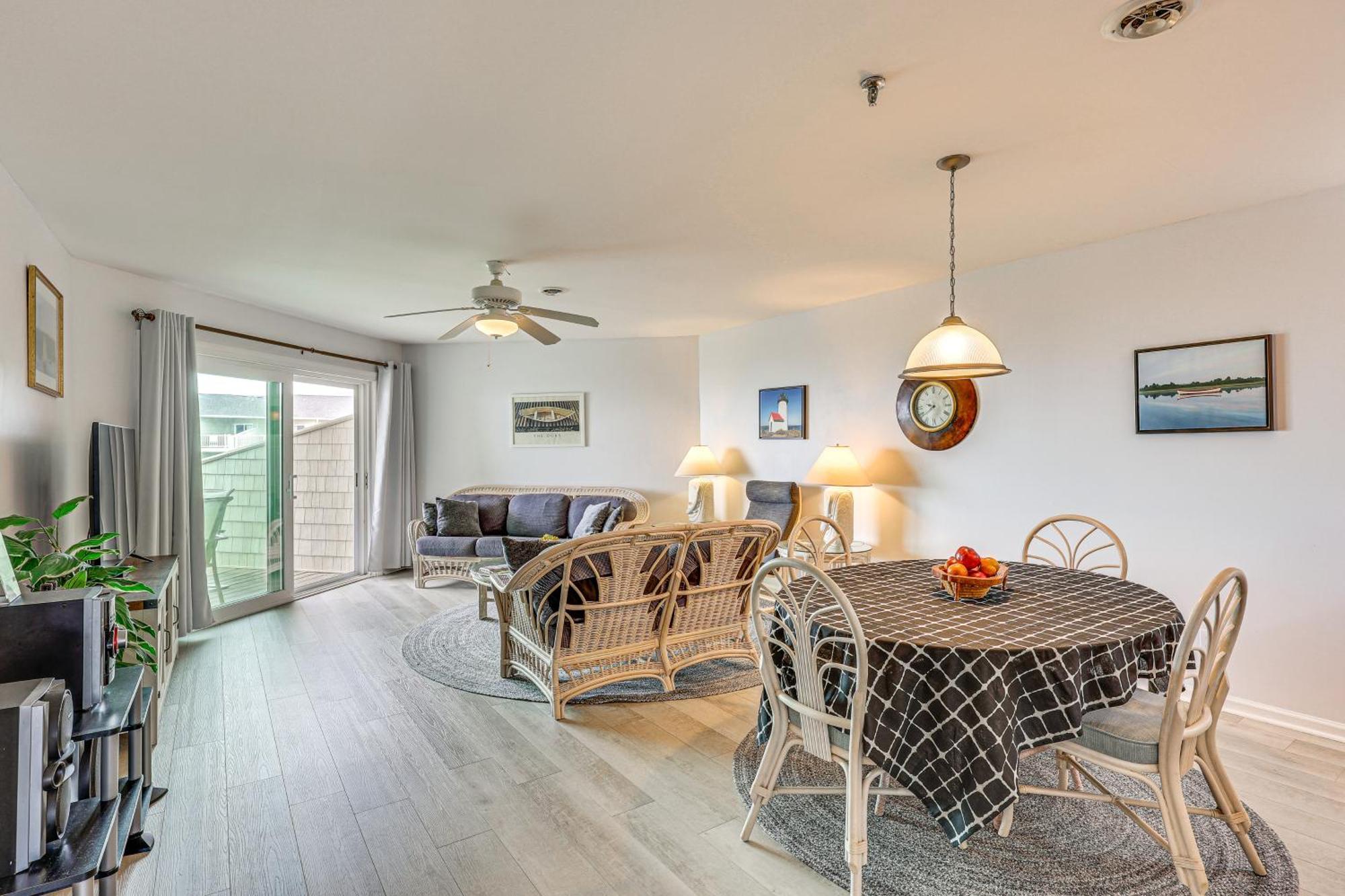 Oak Island Beachfront Condo With Community Pool Luaran gambar